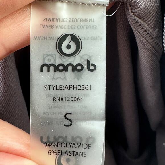 Mono B Laser Cut Seamless Yoga Leggings Womens Size Small - Picture 4 of 5